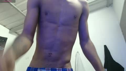 Snapshot of brayan_chevignon chatting on October 23, 4:45 am brayan_chevignon online show from October 23, 4:45 am