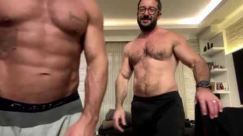 Snapshot of brazilianrippedcouple chatting on May 26, 12:50 am brazilianrippedcouple online show from May 26, 12:50 am