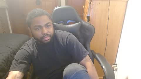 Snapshot of breadw1nnah chatting on January 8, 3:29 am Breadw1nnah online show from January 8, 3:29 am