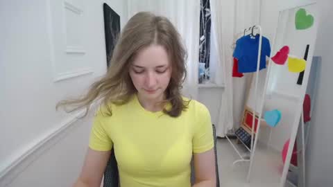 Snapshot of bree_sky chatting on July 6, 11:07 am Bree online show from July 6, 11:07 am