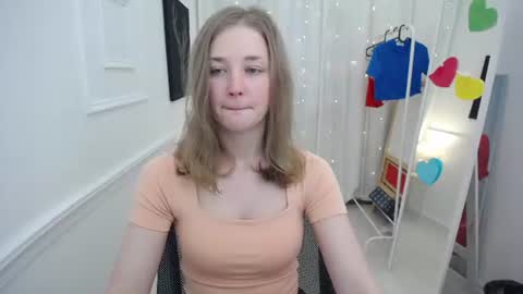 Snapshot of bree_sky chatting on July 7, 11:03 am Bree online show from July 7, 11:03 am
