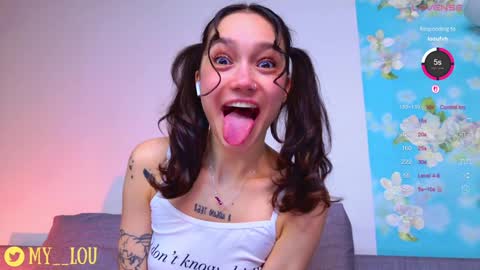 Ashley Dolce and Lou online show from November 22, 3:22 pm