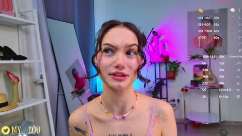 Ashley Dolce and Lou online show from March 11, 3:18 pm