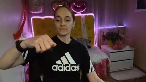 Snapshot of breeterner chatting on March 3, 4:58 am breeterner online show from March 3, 4:58 am