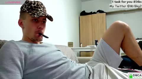 Snapshot of brell_line chatting on December 17, 2:01 pm Brelland online show from December 17, 2:01 pm