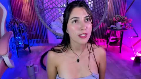 Snapshot of brenda1307 chatting on May 15, 11:34 pm Brenda moris online show from May 15, 11:34 pm