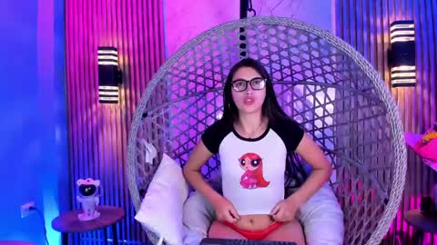 Snapshot of brenda1307 chatting on May 23, 10:58 pm Brenda moris online show from May 23, 10:58 pm