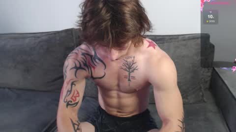 Snapshot of brendan__piks chatting on September 29, 9:03 am brendan__piks online show from September 29, 9:03 am