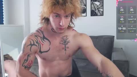 Snapshot of brendan__piks chatting on October 21, 8:15 am brendan__piks online show from October 21, 8:15 am