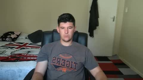 ask me lol online show from October 17, 5:54 am