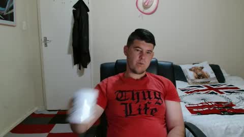 ask me lol online show from February 19, 3:35 am