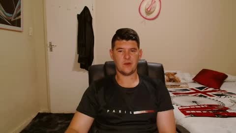 ask me lol online show from April 4, 3:49 am