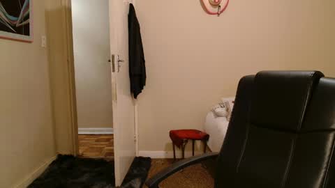 ask me lol online show from April 9, 2:55 am