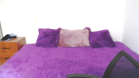 brendasantos_77 online show from October 21, 2:07 pm