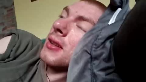 Snapshot of brenden02 chatting on March 27, 1:22 pm Brenden online show from March 27, 1:22 pm