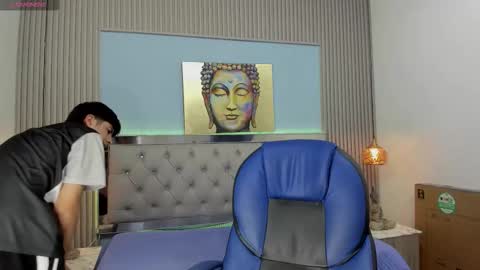 Esteban online show from December 14, 10:20 am