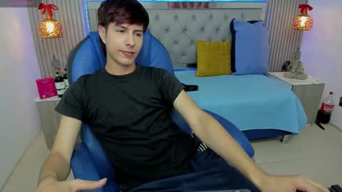 Esteban online show from January 11, 1:54 am