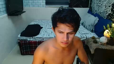 Snapshot of brentmanrock69 chatting on May 20, 8:31 am brentmanrock69 online show from May 20, 8:31 am