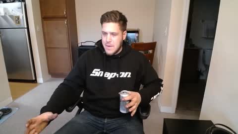 Snapshot of brettbwc89 chatting on January 17, 10:34 pm brettbwc89 online show from January 17, 10:34 pm