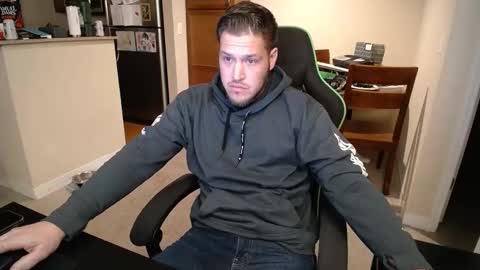 Snapshot of brettbwc89 chatting on October 25, 7:52 pm brettbwc89 online show from October 25, 7:52 pm