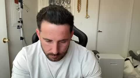 Snapshot of brettmycles chatting on July 24, 4:16 pm Brett Mycles online show from July 24, 4:16 pm