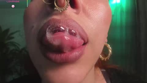 Bri  online show from October 28, 10:30 am