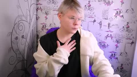 Snapshot of brian_mils chatting on February 1, 11:42 am brian_mils online show from February 1, 11:42 am