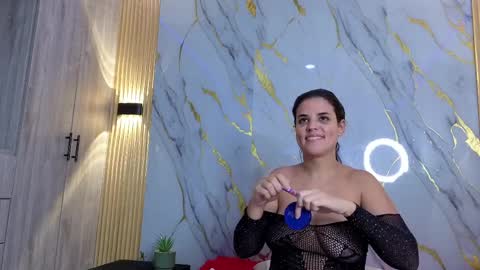 Snapshot of briana_7777 chatting on April 13, 1:33 am Manuela online show from April 13, 1:33 am