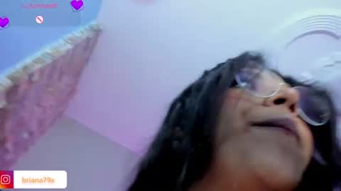 Snapshot of briana_z chatting on June 19, 3:22 am BRIANA online show from June 19, 3:22 am