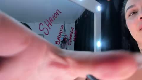 Snapshot of brianaguzman chatting on May 29, 10:19 pm online show from May 29, 10:19 pm