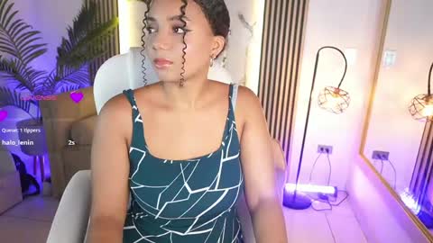 Snapshot of brianalane chatting on May 15, 7:54 pm Briana Lane online show from May 15, 7:54 pm