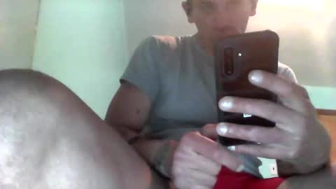 brianbarretta14 online show from April 25, 5:10 am