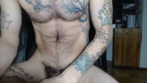 Snapshot of brianmuscle chatting on December 16, 4:02 am Brian online show from December 16, 4:02 am