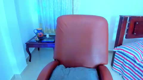 Brianna garnerr online show from December 19, 3:57 am