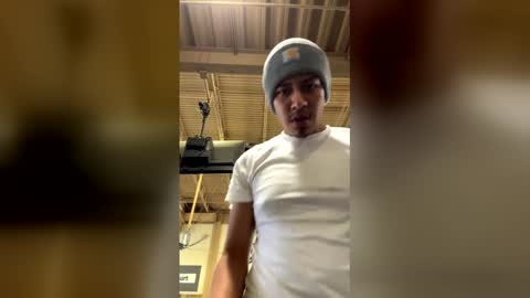 Snapshot of briannlovessexxx chatting on March 29, 12:10 am briannlovessexxx online show from March 29, 12:10 am