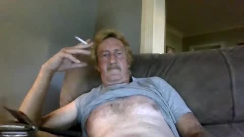 Snapshot of brickmaster2021 chatting on April 25, 5:10 pm Mike online show from April 25, 5:10 pm