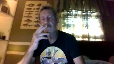 Snapshot of brickmaster2021 chatting on June 7, 1:04 pm Mike online show from June 7, 1:04 pm