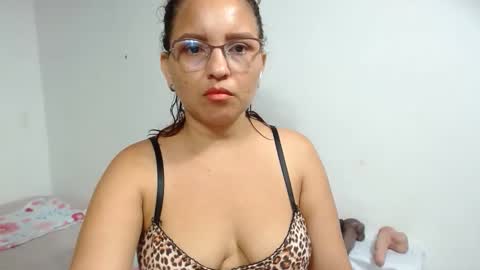 Snapshot of brida_angela29 chatting on April 19, 12:15 pm brida_angela29 online show from April 19, 12:15 pm