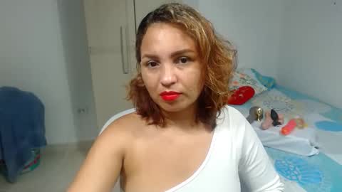Snapshot of brida_angela29 chatting on April 28, 11:48 am brida_angela29 online show from April 28, 11:48 am