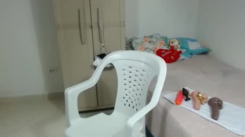 Snapshot of brida_angela29 chatting on May 11, 4:04 pm brida_angela29 online show from May 11, 4:04 pm