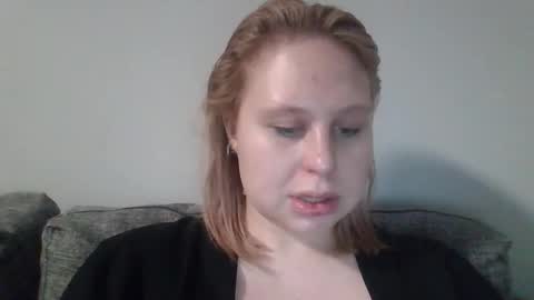 Snapshot of bridget_kiss chatting on February 24, 5:44 pm bridget_kiss online show from February 24, 5:44 pm