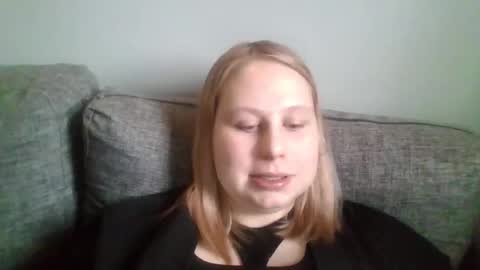 Snapshot of bridget_kiss chatting on February 27, 10:59 am bridget_kiss online show from February 27, 10:59 am