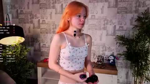 Snapshot of bridgetbottrell chatting on July 8, 2:05 am Hanna online show from July 8, 2:05 am
