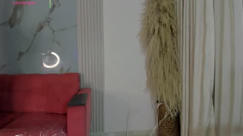    online show from October 10, 12:15 pm