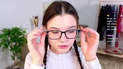 Megan online show from April 13, 1:11 am