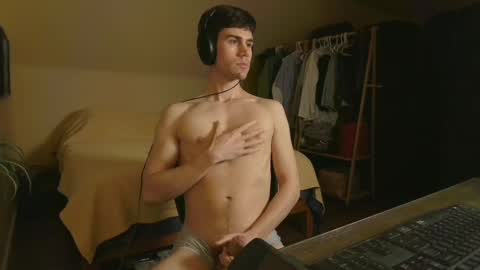 Snapshot of bright_bi chatting on March 9, 5:33 am bright bi online show from March 9, 5:33 am