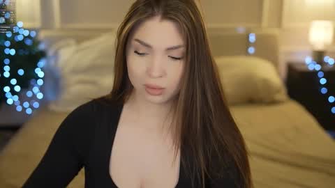 Snapshot of bright_diamonds_054 chatting on January 18, 7:56 am Diamonds Girls online show from January 18, 7:56 am