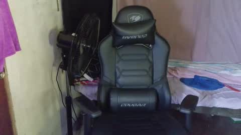 Snapshot of brightofyourlife chatting on February 21, 2:45 am lynn online show from February 21, 2:45 am