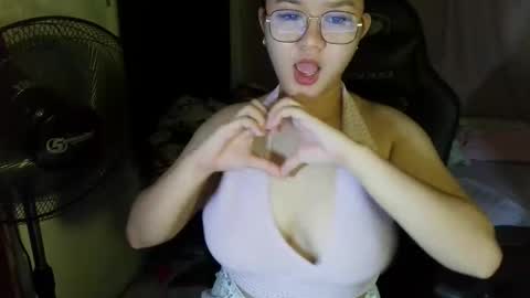 Snapshot of brightofyourlife chatting on February 21, 2:51 pm lynn online show from February 21, 2:51 pm