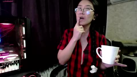 Aisha online show from February 26, 7:09 am